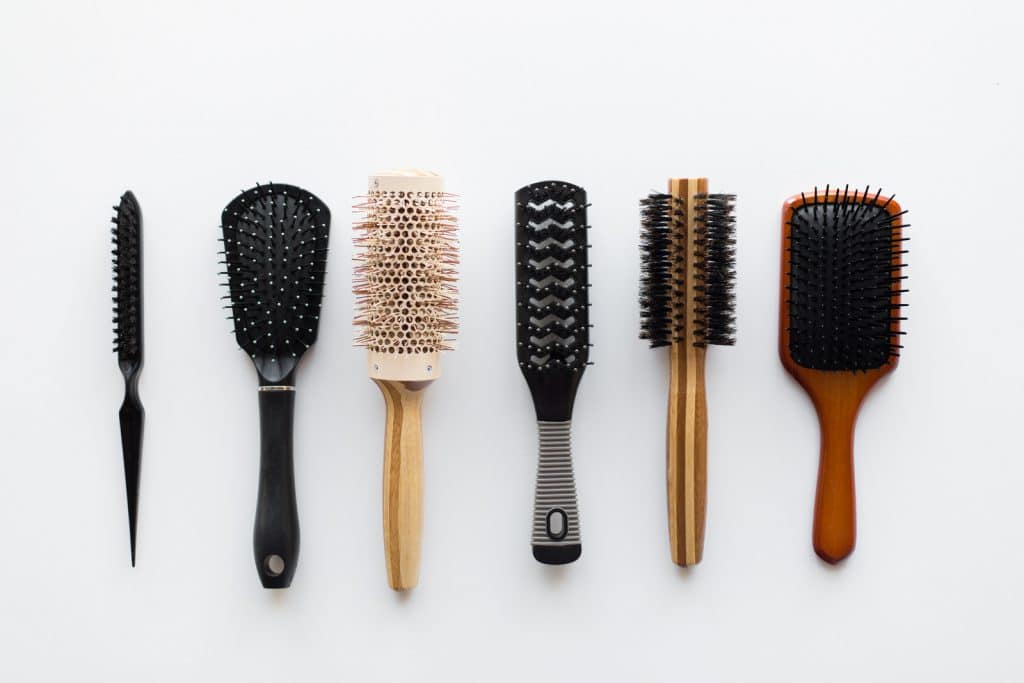 Laquelle choisir parmi les différentes formes de brosse à cheveux ?